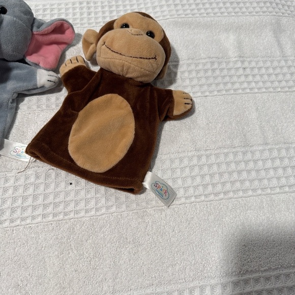 Elephant and Monkey Hand Puppets - Picture 10 of 11